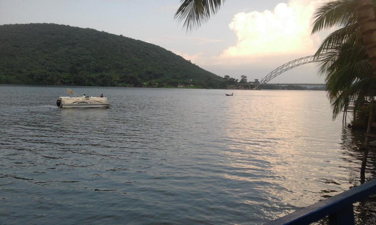 Aylos Bay Hotel Akosombo Exterior photo
